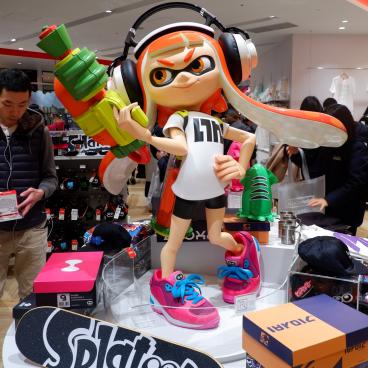 Nintendo TOKYO store and Inkling Girl (Splatoon) statue in Shibuya PARCO