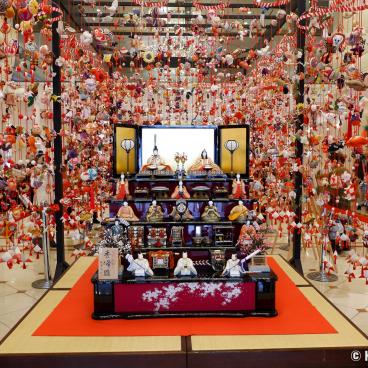 Hina Matsuri Exhibition in Tokyo: Hanging Dolls in Keio Plaza Hotel 2