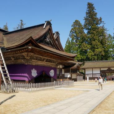 Kongobu-ji (Mount Koya), View on Daigenkan and Kogenkan