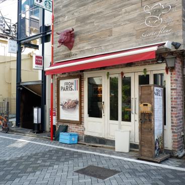 Kagurazaka (Tokyo), French restaurants and shops 2