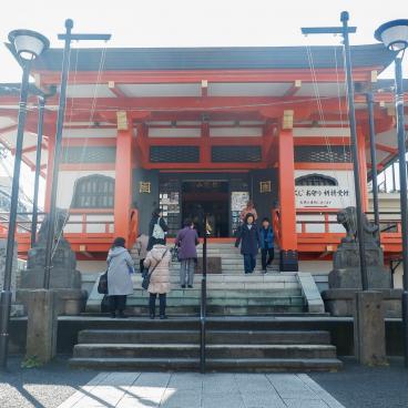Kagurazaka (Tokyo), Bishamonten Zenkoku-ji temple