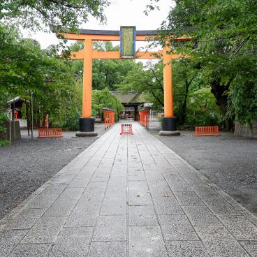 Hirano-jinja (Kyoto), Entrance and great torii gate