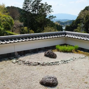 Oka-dera (Asuka), Dry garden