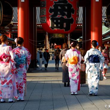 Women wearing kimono in Senso-ji temple in Tokyo