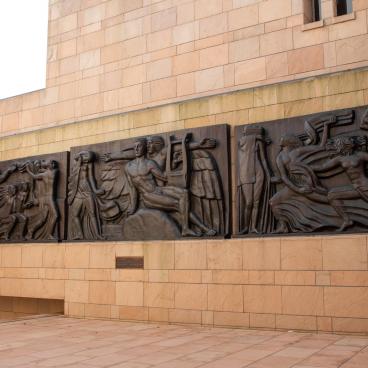 MOA Museum of Art (Atami), Outdoor bas-relief