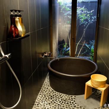 Shiki Maana Kyoto House, Japanese bathroom