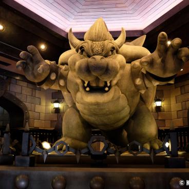 Super Nintendo World (USJ, Osaka), Bowser's statue inside Mario Kart Koopa's Challenge attraction