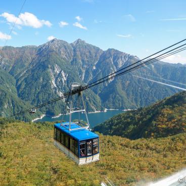 Tateyama Ropeway between Daikanbo and Kurobedaira