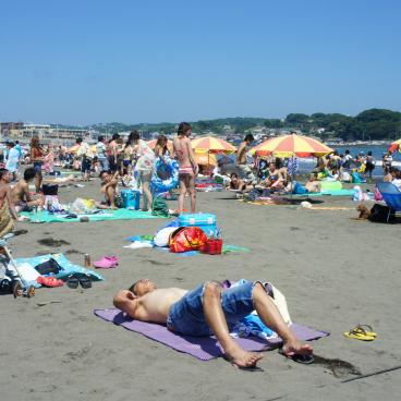 Kugenuma Beach near Enoshima Island 5