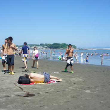 Kugenuma Beach near Enoshima Island 7