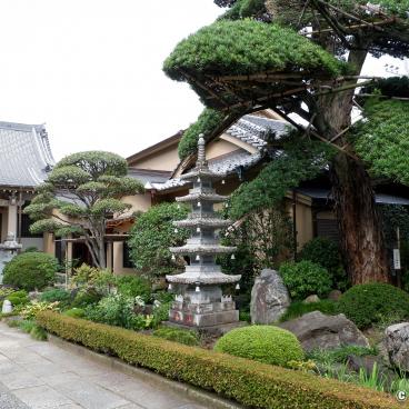 Koenji (Tokyo), Sho-ji temple