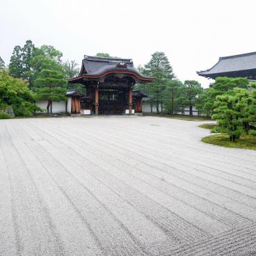 Ninna-ji (Kyoto), Nantei dry garden