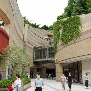 Namba Parks (Osaka), Shopping Center
