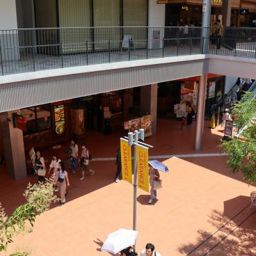 LaLaport EXPOCITY shopping mall in Suita 2