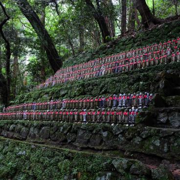 Shoshazan Engyo-ji, Buddhist stele and statue 4