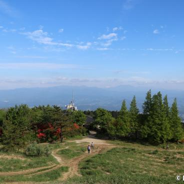 At the top of Mount Yamato-Katsuragi-san (Nara)