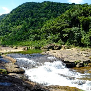 Yaeyama Islands (Okinawa), Kanbire-no-taki waterfall in Iriomote