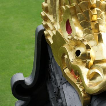 Okayama Castle, Gilded decoration on the castle's roof