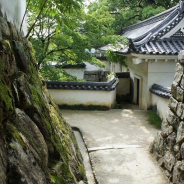Okayama Castle, Path to access the castle