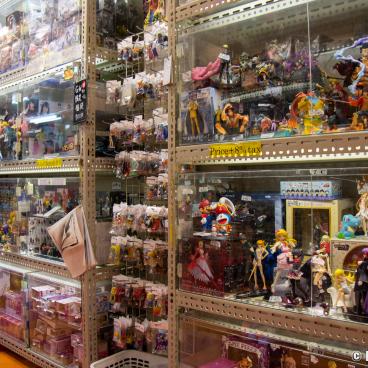 Den-Den Town & Otaroad (Osaka), Collectible shop