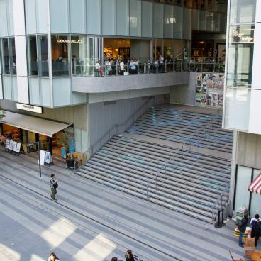 Shibuya Stream (Tokyo), Entrance
