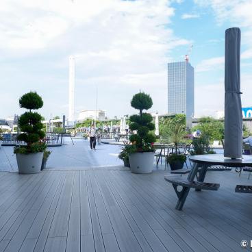 Seibu Ikebukuro Honten, 9th floor terrace