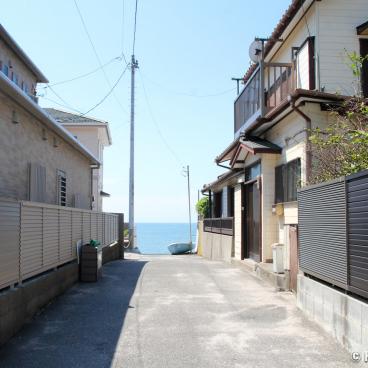 Hayama, Residential street near the beach