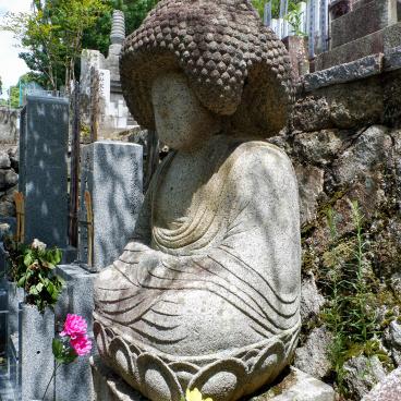 Konkai Komyo-ji, Statue of Goko Shiyui Amidabutsu (Afro Buddha) 