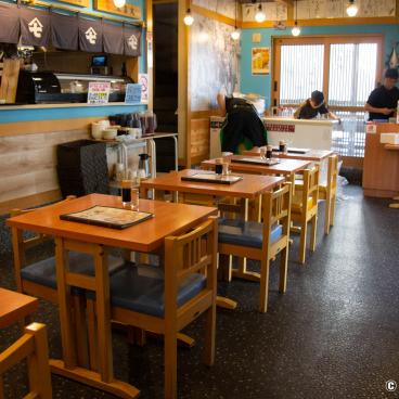 Restaurant Maguro Shokudo Shichibeimaru (Miura), Tables