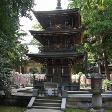 Toyokawa Inari (Aichi Prefecture), Three-story pagoda