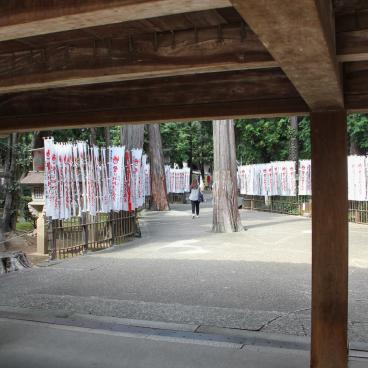 Toyokawa Inari (Aichi Prefecture), Path bordered with banners