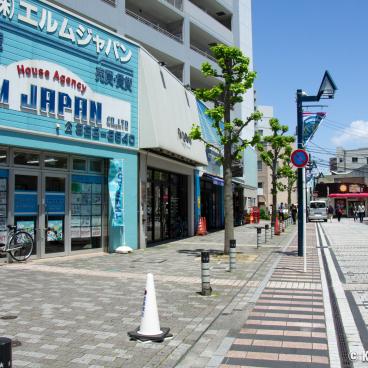 Yokosuka, Dobuita Shopping Street