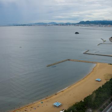 Seaside Momochi (Fukuoka), View on the beach and Hakata Bay