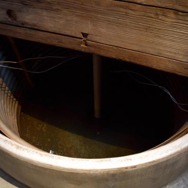 Imayotsukasa Sake Brewery (Niigata), Detail of a cask