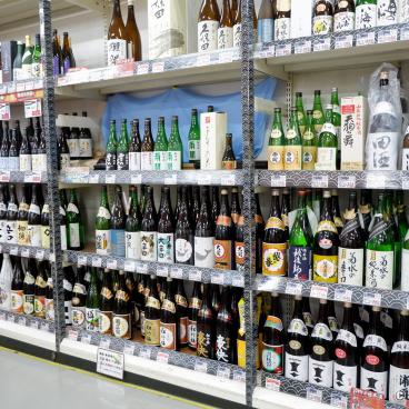 Alcohol shop in Kakuyasu (Tokyo), Sake aisle 2