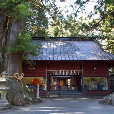 Kitaguchi Hongu Fuji Sengen (Fujiyoshida), Suwa Haiden pavilion