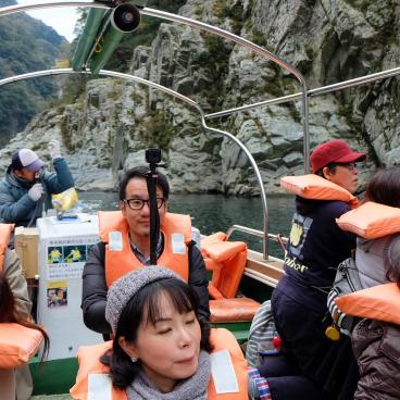 Oboke Koboke Gorges (Shikoku), On a cruising boat