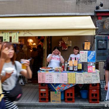 Koenji Awa-Odori (Tokyo), Food stall in the street