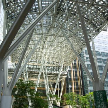 Tokyo Midtown (Akasaka), Plaza main entrance from Gaienhigashi-dori Avenue