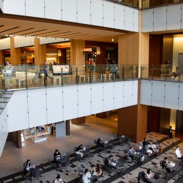 Tokyo Midtown (Akasaka), Galleria shopping mall