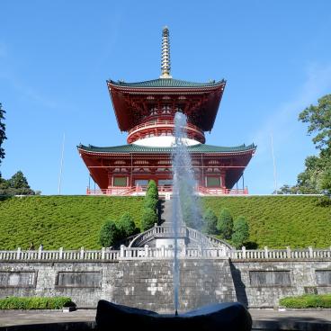 Narita-san Park, View on the Peace Pagoda Daito from the fountain
