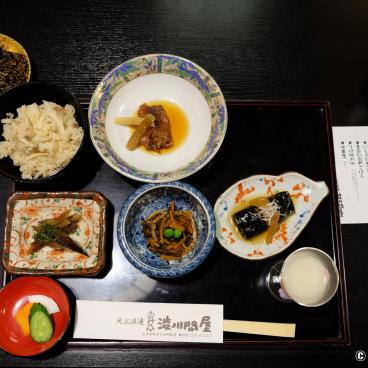 Aizu-Wakamatsu, Nanuka-machi Dori, Typical Japanese lunch