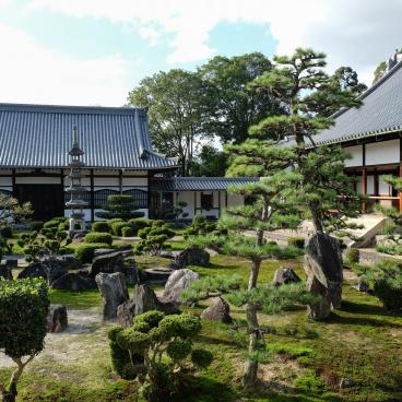 Kosho-ji (Uji), View on the monastery's garden 2
