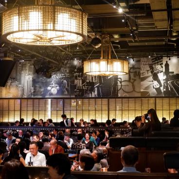 Blue Note Tokyo, View on the bar and restaurant