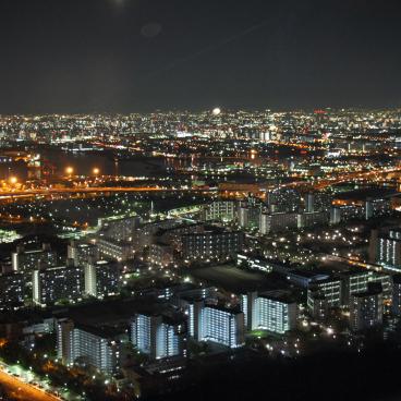 Cosmo Tower (Osaka), Night view on the port and the city from Sakishima Building Observatory