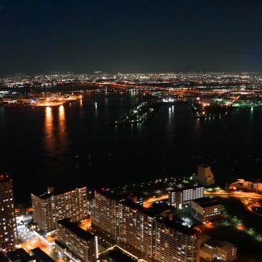 Cosmo Tower (Osaka), Night view on the port toward north from Sakishima Building Observatory