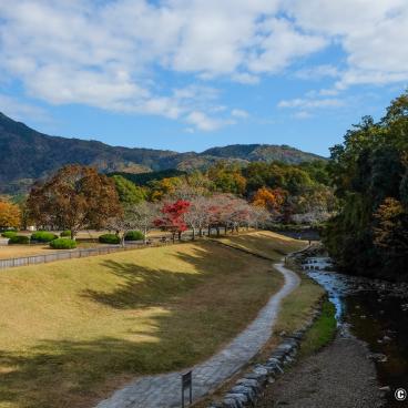 Near Entsu-ji (Kyoto), Park and Lake Takaragaike in autumn 3
