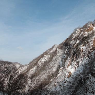 Kegon Falls (Nikko), View on the surrounding mountains in winter 
