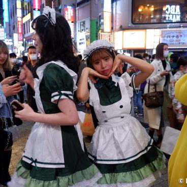 Shibuya (Tokyo), Japanese maid cosplay for Halloween