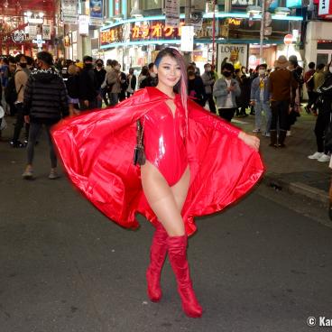 Shibuya (Tokyo), Sexy cosplay for Halloween 6